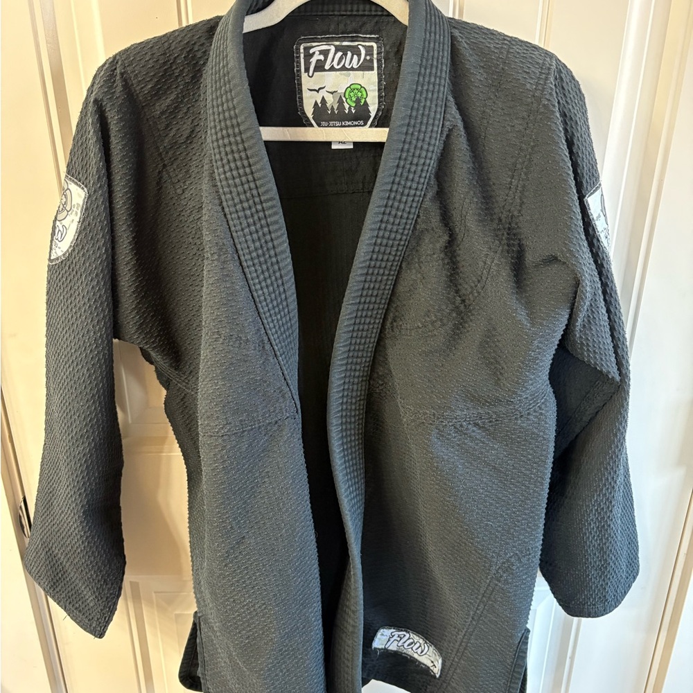 Flow Kimonos gi top